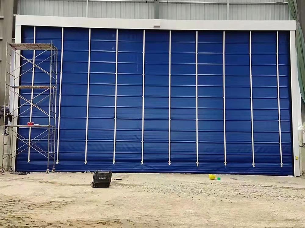 商場(chǎng)防火卷簾門安裝案例